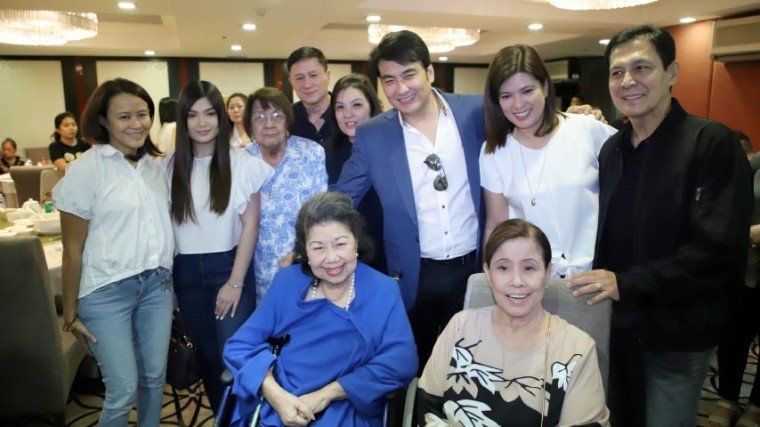 The luncheon hostesses Manay Ichu and Mother Lily Monteverde (both seated) were joined in this photo by (standing L-R) Roselle Monteverde, Gianna Bautista, entertainment writer Manay Ethel Ramos, Eric Quizon, Bong’s younger Andrea Bautista-Ynarez, Bong and Lani, and Tirso Cruz III.