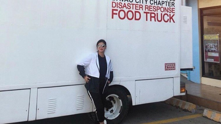 Angel Locsin bought and distributed relief goods to the Mindanao quake victims. She also posted an interview with a victim to ask help to her online followers.