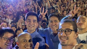 Family, friends congratulate new Pasig mayor Vico Sotto